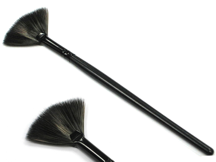 432 Fan Brush Synthetic Hair