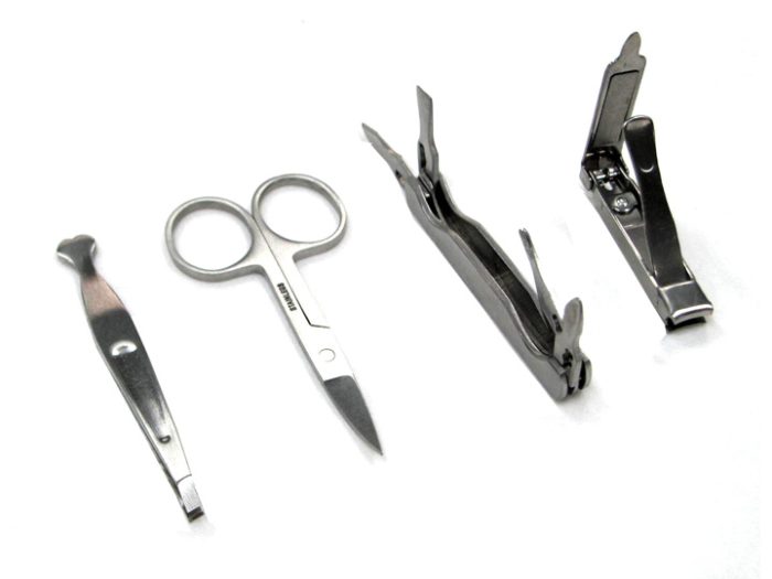 728  4pc Cosmetic Tool Set
