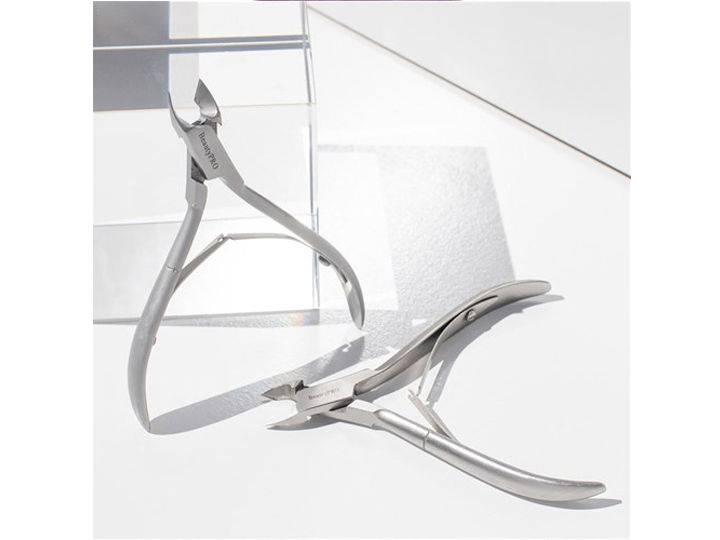7550 BeautyPRO Precision Acrylic Nipper - Full Jaw - Image 3