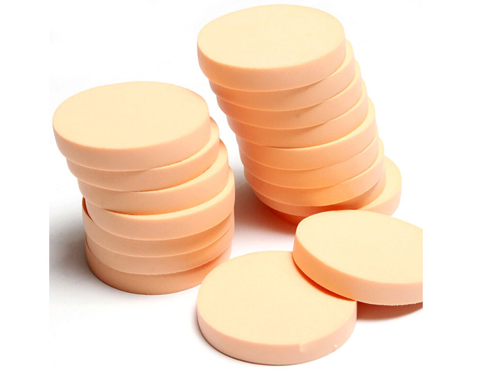 18533 Smooth Face Cleansing Sponge Round - Image 3