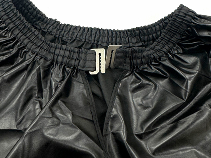 20203 Large Hook Closure Hair Hairdressing Cape Waterproof - Image 2